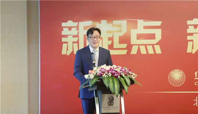 1603331091756354.jpg 2018年,張宗韜在第一次臨時(shí)股東大會(huì)上代表華農(nóng)經(jīng)營(yíng)團(tuán)隊(duì)回顧華農(nóng)近三年的發(fā)展.jpg